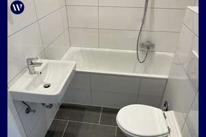 Neues Bad° Neuer Boden° Neues Wohngefühl° 2 Zimmer mit Balkon + separate Küche, guter Schnitt – Weißenburgstraße 67, 40476 Derendorf, Düsseldorf – Vorschaubild 1
