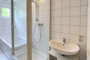 Mehrfamilienhaus mit Garage und Stellplatz – Wohnen oder investieren dank freiem DG – Lerchenweg 12a, 89275 Elchingen – Vorschaubild 25