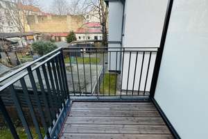 Modernes möbliertes Studio-Apartment - direkt in Adlershof mit EBK sowie Balkon! – Moissistraße 31, 12489 Adlershof, Berlin – Vorschaubild 8