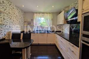 ! Traumhaftes 2 Familienhaus ! Moderne EBK Garten 919 qm Grundstück !! – Die vollständige Adresse der Immobilie erhältst du vom Anbieter., 31542 Bad Nenndorf – Vorschaubild 8