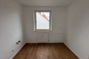 Moderne 2-Zimmer-Wohnung mit Balkon in Schweinau zu vermieten  – Friesenstraße  48, 90441 Hohe Marter, Nürnberg – Vorschaubild 4