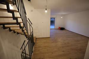 Erstbezug Geräumiges 5-Zimmer-Reihenhaus mit Garten, EBK, CarPort – Lohhofer Straße 10, 90453 Krottenbach, Mühlhof, Nürnberg – Vorschaubild 6