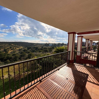 2-ZIMMER-WOHNUNG IN URB LAS COLINAS DE COSTA ESURI