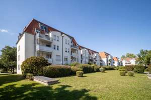 Kapitalanlage - 3 Zimmer mit Balkon & Loggia & Tiefgarage – Kamelienweg 7, 1279 Laubegast, Dresden – Vorschaubild 3