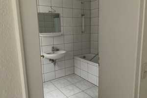 Helle 2-Zimmer-Wohnung mit Balkon im Herzen Düsseldorfs – ab 01.05. bezugsfrei – Düsseldorf – Vorschaubild 2