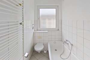 **Große 4-Zimmer-Wohnung mit BALKON und viel Platz für jedes Familienmitglied** – Am Heilandsfrieden 9, 33104 Schloß Neuhaus, Paderborn – Vorschaubild 11