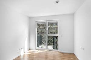 Unmöbliertes Studio mit EBK in Lichtenberg   – Löwenberger Straße 1, 10315 Friedrichsfelde, Berlin – Vorschaubild 1