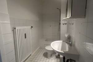 🏠 Frisch renovierte 2-Zimmer-Wohnung in ruhiger Hinterhauslage – zentral in Köln-Mülheim – Bergisch Gladbacher Straße 109, 51065 Mülheim (Ortsteil), Köln – Vorschaubild 5