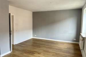 2-Raumwohnung mit tollem Grundriss zu vermieten. – Lüderitzstraße 9, 24149 Neumühlen-Dietrichsdorf, Kiel – Vorschaubild 2