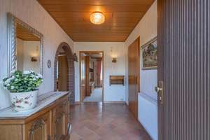 Schönes Familiendomizil mit Vollkeller und Garage - ein Haus mit Charme in einem Ort mit Charakter – Die vollständige Adresse der Immobilie erhältst du vom Anbieter., 24809 Nübbel – Vorschaubild 6