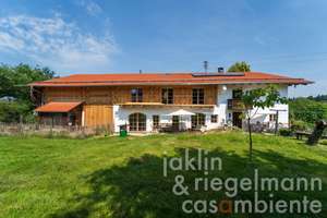 Ökologisch saniertes Bauernhaus mit 360 m² Wohnfläche, Ausbaureserve und eigenem Wald im Chiemgau – Die vollständige Adresse der Immobilie erhältst du vom Anbieter., 83547 Babensham – Vorschaubild 18