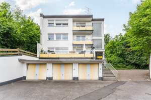 Attraktives Mehrfamilienhaus mit angrenzendem Grundstück in Rösrath. – Die vollständige Adresse der Immobilie erhältst du vom Anbieter., 51503 Rösrath – Vorschaubild 1