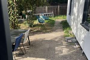 Möbliertes modernes 6,5-Zimmer Haus mit hellem Wohnzimmer , tolle Terrasse und Einbauküche – 71229 Leonberg – Vorschaubild 51