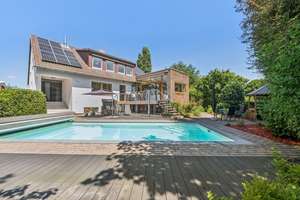 EXKLUSIVES FAMILIENDOMIZIL IN TOP-LAGE MIT  POOL, PHOTOVOLTAIK & EINLIEGERWOHNUNG! – Die vollständige Adresse der Immobilie erhältst du vom Anbieter., 38118 Westliches Ringgebiet, Braunschweig – Vorschaubild 2