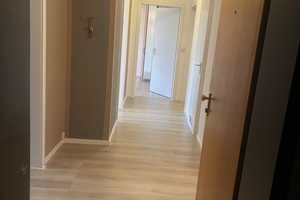 Vollständig renovierte 4-Zimmer-Wohnung mit Balkon und EBK in Karlsruhe – Elsa-Brändström-Straße 15a, 76228 Karlsruhe – Vorschaubild 6