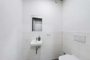 Möbliertes all-in WG-Zimmer ideal für Studierende und Azubis | Shared Bude – Gummersbacher Straße 31b, 50679 Deutz, Köln – Vorschaubild 6