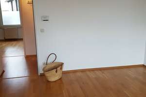Schöne helle, ruhige zwei Zimmer Wohnung in Bonn Poppelsdorf, an Single. – Sternenburgstasse 66, 53115 Poppelsdorf, Bonn – Vorschaubild 3