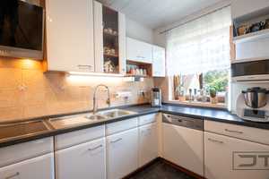 Modernisiertes EFH mit Einliegerwohnung und Traumgarten mit Fernblick auf den Rauhen Kulm! – Schlossgarten 16, 95517 Bayreuth (Kreis) – Vorschaubild 17