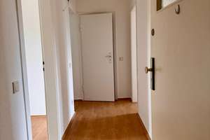 Frisch tapezierte 3-Zimmer Dachgeschosswohnung in Duisburg-Neudorf – Neudorfer Straße 117, 47057 Neudorf-Süd, Duisburg – Vorschaubild 5