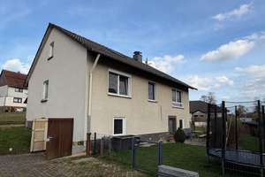 !PROVISIONSFREI! Schönes Einfamilienhaus (5 Zi) in Staufenberg-Sichelnstein, idyllische Lage ++ Gart – Die vollständige Adresse der Immobilie erhältst du vom Anbieter., 34355 Staufenberg – Vorschaubild 2
