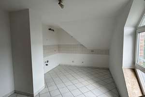 NUR MIT WOHNBERECHTIGUNGSSCHEIN ! 2 - Zimmer Dachgeschosswohnung mit Dachterrasse! – Prußweg 27, 30165 Hainholz, Hannover – Vorschaubild 4