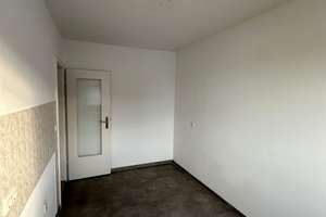 gepflegte 2-Zimmer-Wohnung mit Balkon in Kirchheim – Die vollständige Adresse der Immobilie erhältst du vom Anbieter., 85551 Kirchheim bei München – Vorschaubild 4