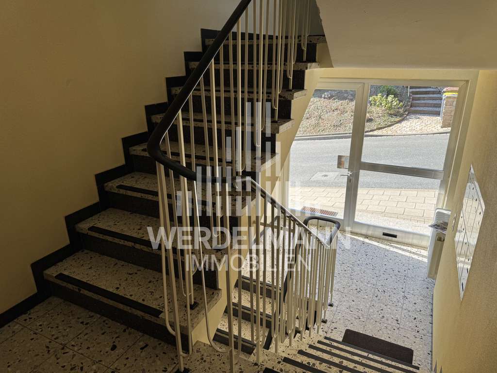 Immobilie in Velbert - ** MfH mit Entwicklungspotenzial, zwei Garagen und guter  Vermietungssituation** - Bild 2