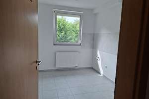 Wohnung mit 3 Zimmern in Bad Urach – Georgiistraße 3, 72574 Bad Urach – Vorschaubild 2