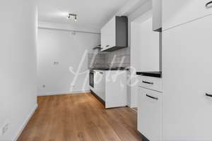 Studenteneltern aufgepaßt: WG taugliche, gerade renovierte 2-Zimmer-Wohnung ... sofort beziehbar !! – 79098 Neuburg, Freiburg im Breisgau – Vorschaubild 7