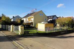 Frei ab August 2026: Familienfreundliche DHH mit tollem Garten und moderner Heiztechnik