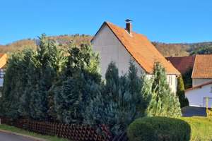 Fu./Ffm gut erreichb., KITA,Reiten,Freibad,Lidl nah – Friedhofstraße 2, 36286 Neuenstein – Vorschaubild 1