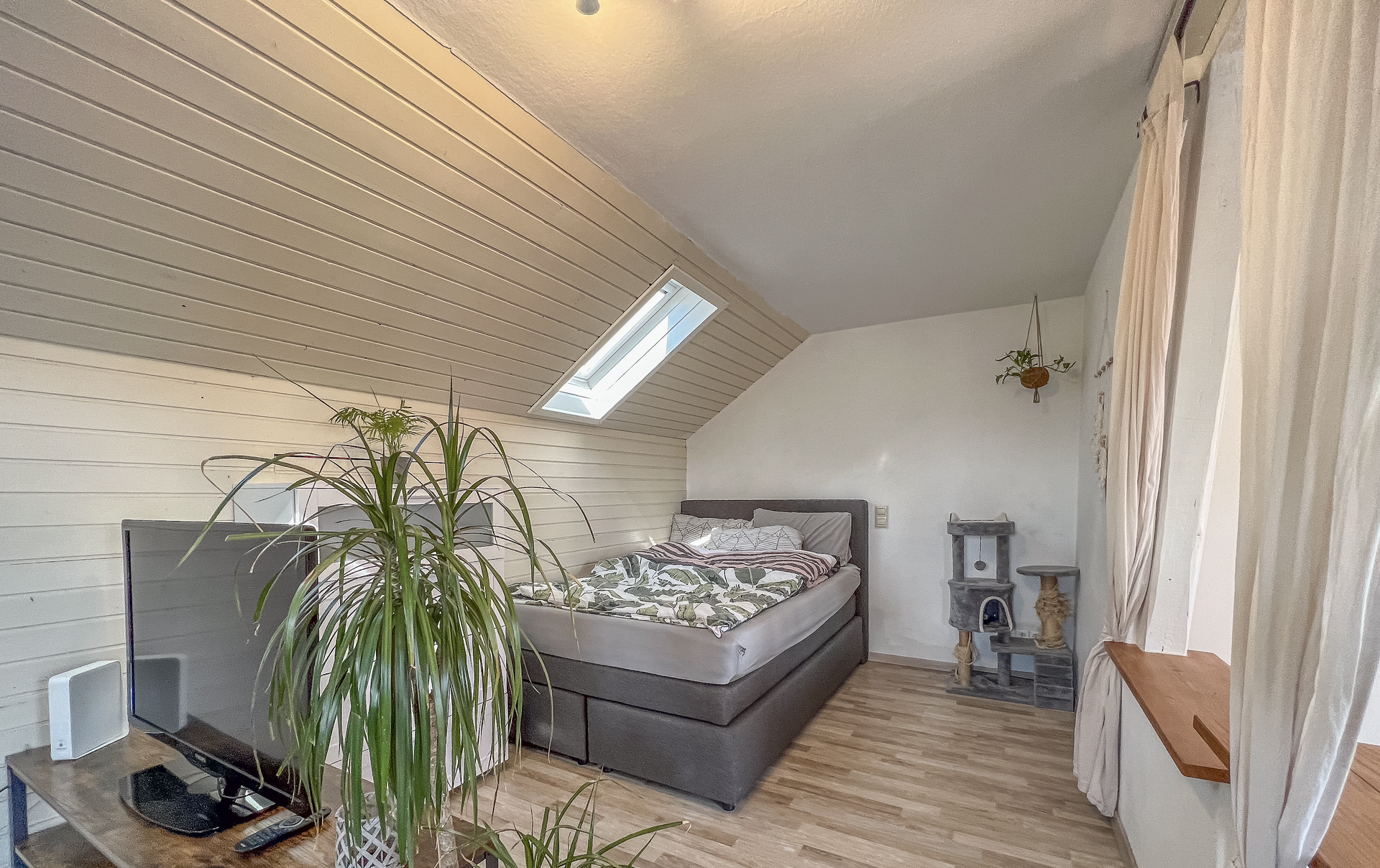 Immobilie in Wangen - Große 1,5-Zimmer Wohnung mit Weitblick und Dachloggia in Wangen - Bild 1