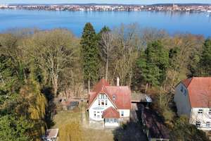 zwischen Nationalpark und Müritz - klassische Villa mit Bungalow, Doppelcarport und großem Grundstüc – Die vollständige Adresse der Immobilie erhältst du vom Anbieter., 17192 Waren (Müritz) – Vorschaubild 2