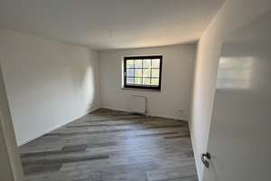 Sasel, schöne 4 Zimmerwohnung mit Tiefgarage in zentraler Lage – Schönsberg 1a, 22395 Sasel, Hamburg – Vorschaubild 11
