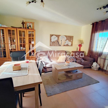 Die Miracasa Real Estate Group verkauft eine Villa in der Straße Del Manzano in Ambite, Madrid