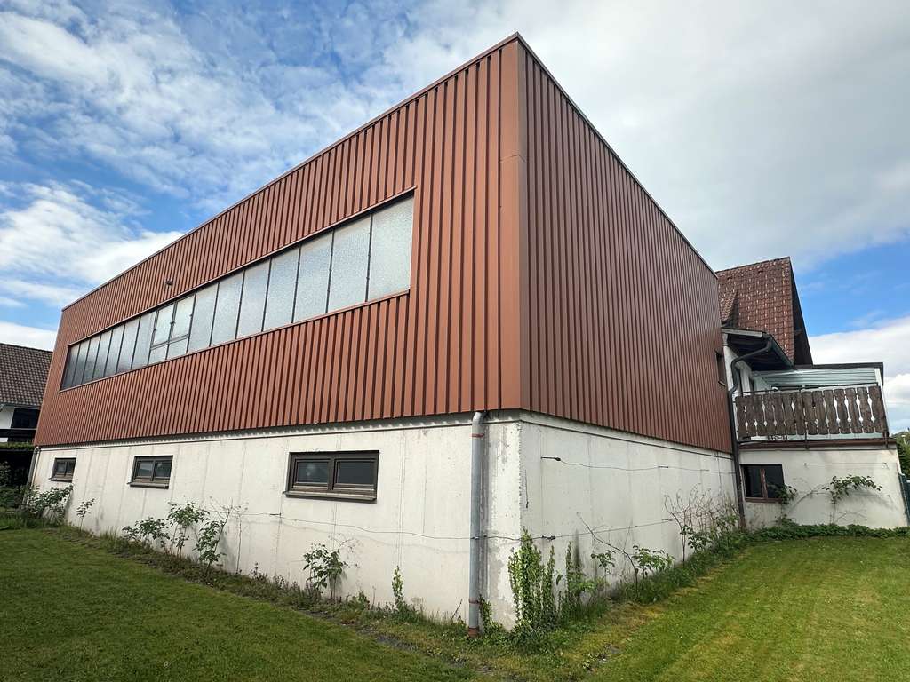 Immobilie in Pfalzgrafenweiler - Einfamilienhaus mit Gewerbehalle in Pfalzgrafenweiler - Bild 3