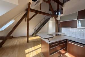 ***Exzellente DG Pärchenwohnung//2,5 Zimmer//ca. 98m²//Lichtdurchflutet***