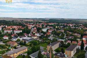 Stadtvilla-Flair in Apolda: vermieteter 4-Raum-Altbau mit Wintergarten und Garagenstellplatz – Die vollständige Adresse der Immobilie erhältst du vom Anbieter., 99510 Apolda – Vorschaubild 30