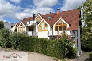 Moderne Maisonette-Eigentumswohnung mit Balkon
In grüner ruhiger Lage von Hagen-Berchum