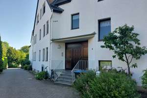 Stilvoll modernisiert: 4-Zimmer-Wohnung in Aachen-Richterich