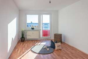 Erdgeschosswohnung mit Balkon und Tageslichtbad – Parkstr. 48e, 9120 Kapellenberg, Chemnitz – Vorschaubild 1