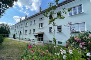 Raum für Ihre Ideen: Renovierungsbedürftige Wohnung mit großem Entwicklungspotenzial!