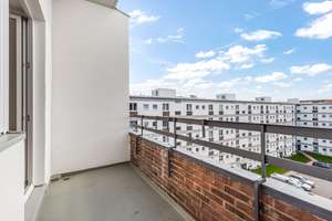 5.OG mit Weitblick - frisch sanierte 3-Zimmerwohnung in zentraler Lage von Wilmersdorf!