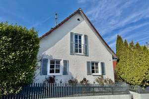 ***Haus mit Charakter sucht neue Ideen – freistehendes Einfamilienhaus mit Potenzial – Die vollständige Adresse der Immobilie erhältst du vom Anbieter., 86456 Gablingen – Vorschaubild 2
