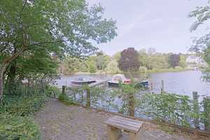 Modernes Design mit Bootssteg - Stylisches Reihenendhaus am kleinen Wannsee – Berlin – Vorschaubild 15