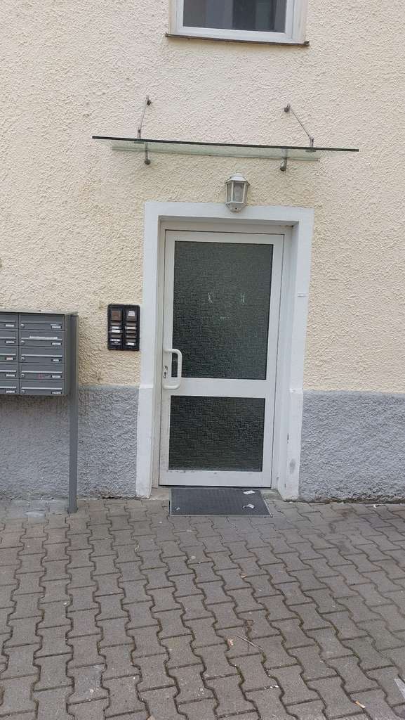 Immobilie in Augsburg - 1-Zimmer Wohnung im EG mit kleinem Stellplatz in Augsburg-Oberhausen - Bild 3