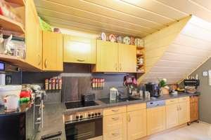 Zweifamilienhaus mit Einliegerwohnung, Gewerbehalle, Garagen, Werkstatt und Garten in ruhiger Lage – Die vollständige Adresse der Immobilie erhältst du vom Anbieter., 93182 Duggendorf – Vorschaubild 9