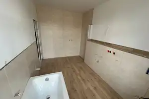 ERSTBEZUG ebenerdige 2,5-Raumwohnung /Reihenhaus mit Fußbodenheizung und Garten zu vermieten – Drosselweg 13, 14774 Brandenburg an der Havel – Vorschaubild 11