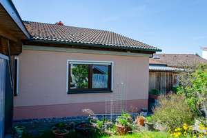 Charmante Doppelhaushälfte mit Garten und Carport in ruhiger Lage von Schnaittenbach – Die vollständige Adresse der Immobilie erhältst du vom Anbieter., 92253 Schnaittenbach – Vorschaubild 6