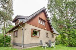 Viel Raum für Familie, Homeoffice und Leben  gepflegtes Einfamilienhaus mit Charakter – Die vollständige Adresse der Immobilie erhältst du vom Anbieter., 12621 Kaulsdorf, Berlin – Vorschaubild 2